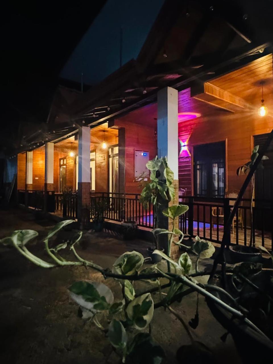 Sun Mount Adams Peak Hotel Nallathanniya Exterior foto
