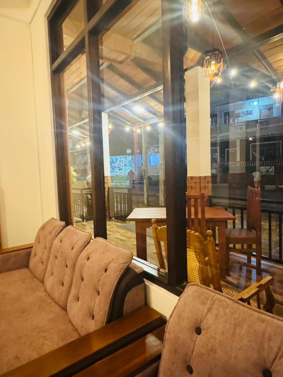 Sun Mount Adams Peak Hotel Nallathanniya Exterior foto
